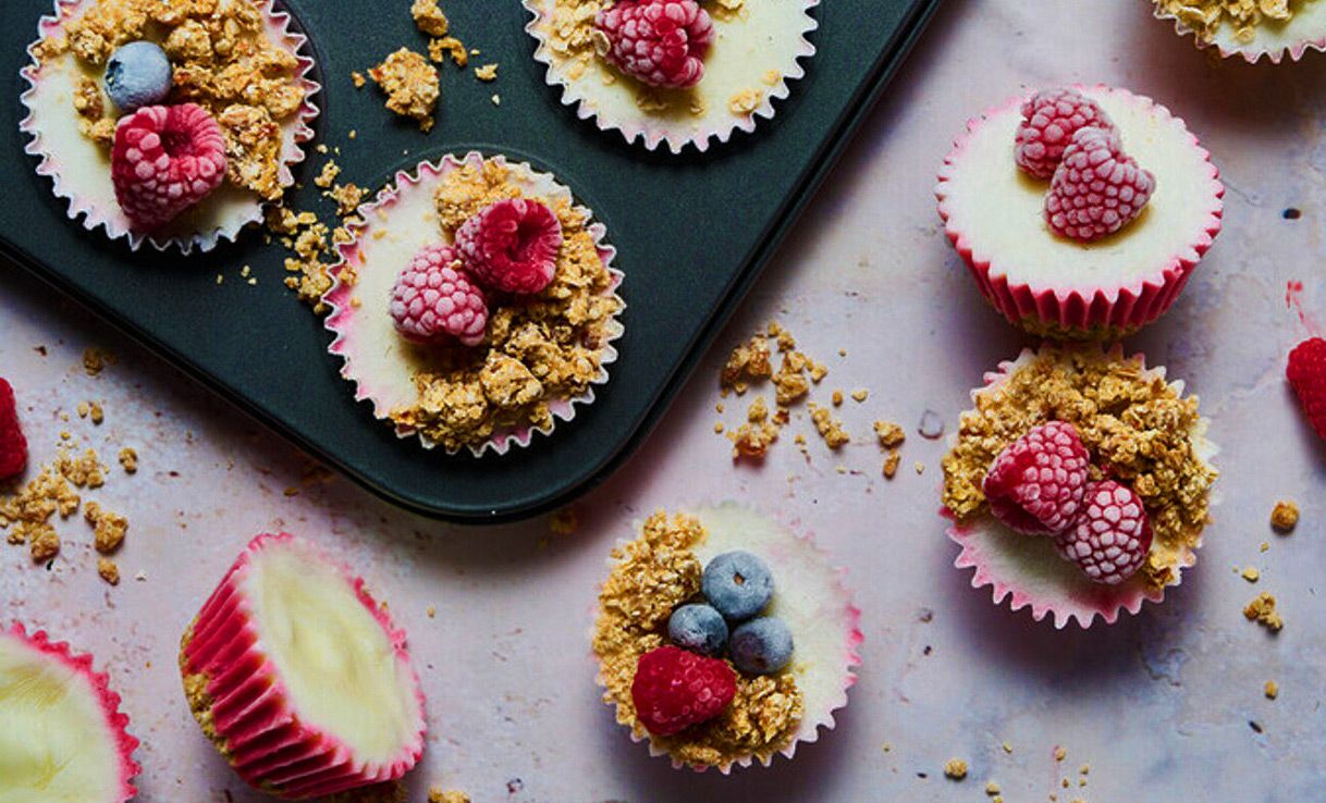 Frozen Yoghurt Bites mit Himbeeren