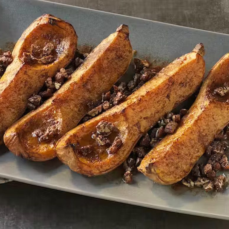 Butternut-Kürbis und kandierte Pekannüsse